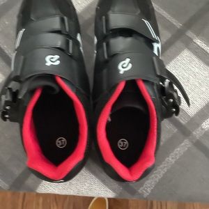 Peloton shoes size 37